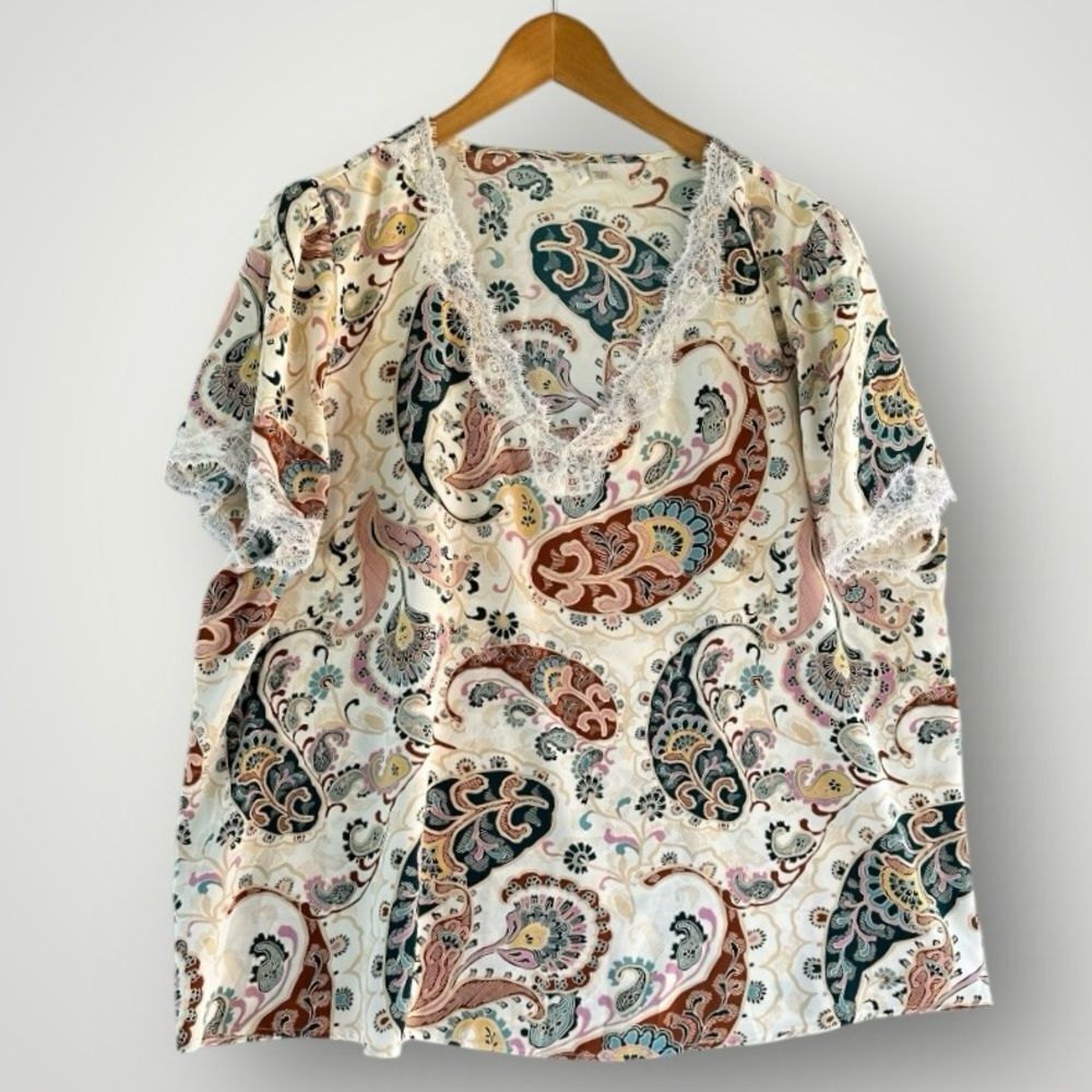 🎉5 for $45🎉 Cato top blouse shirt size 18W/20W